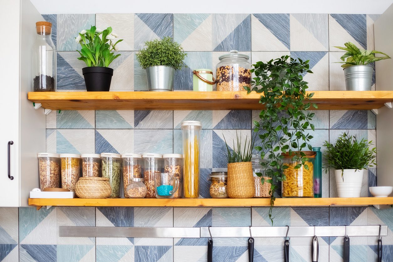 Spice Containers an Important Point of Cross-Contamination in the Kitchen