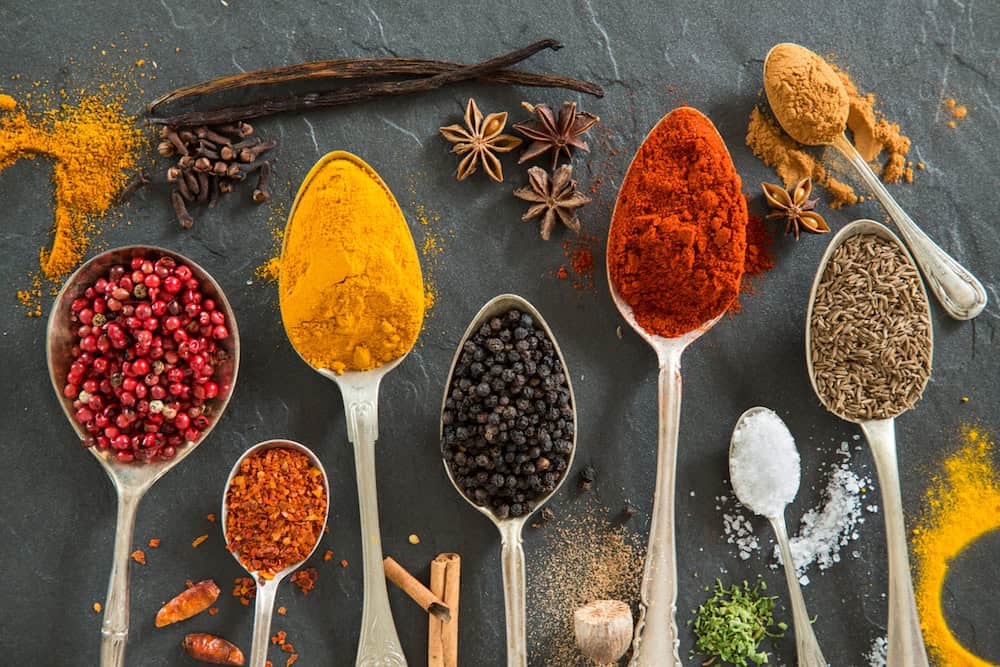 herbs-and-spices-to-soothe-headaches