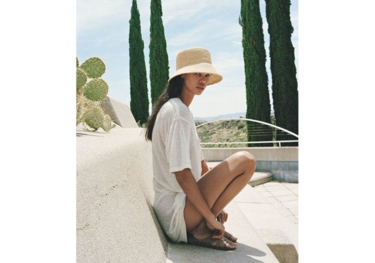 The Ultimate Bucket Hats for Summer à la Emily in Paris MiNDFOOD